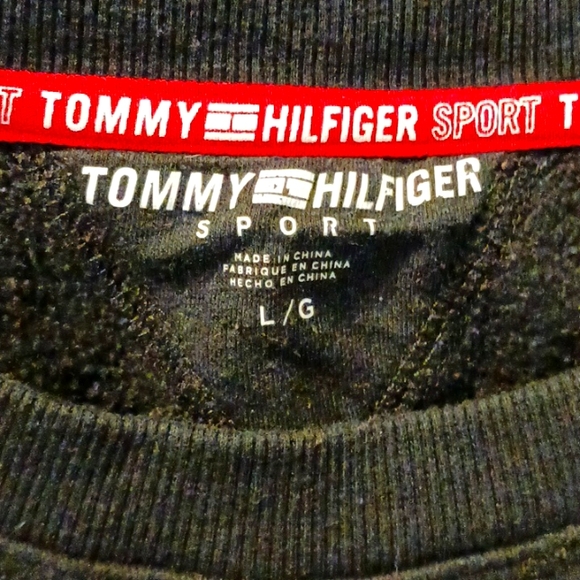 Tommy Hilfiger Sport Cropped Sweatshirt in Size Large - Picture 5 of 6